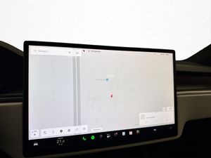 Tesla Model X bild 27