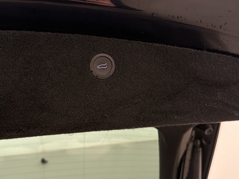 Tesla Model X bild 14