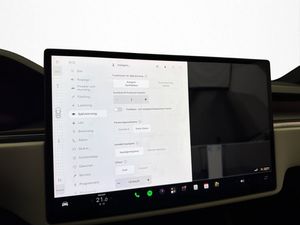 Tesla Model X bild 29
