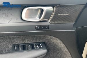 Volvo EX40 bild 15