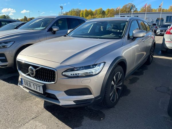 Volvo V90 Cross Country B4 AWD - 2023