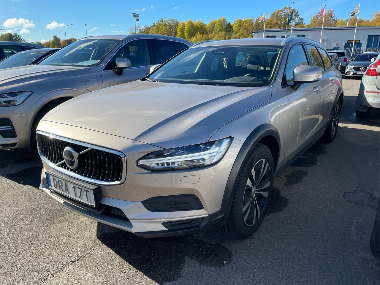 Volvo V90