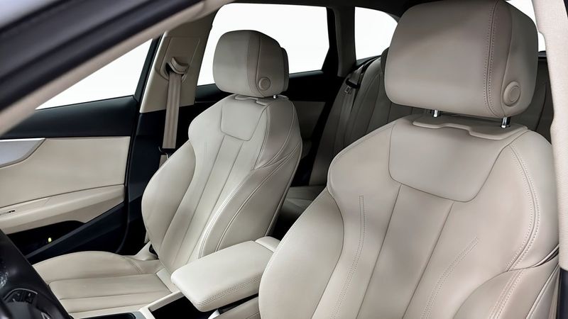 Audi A4 bild 8