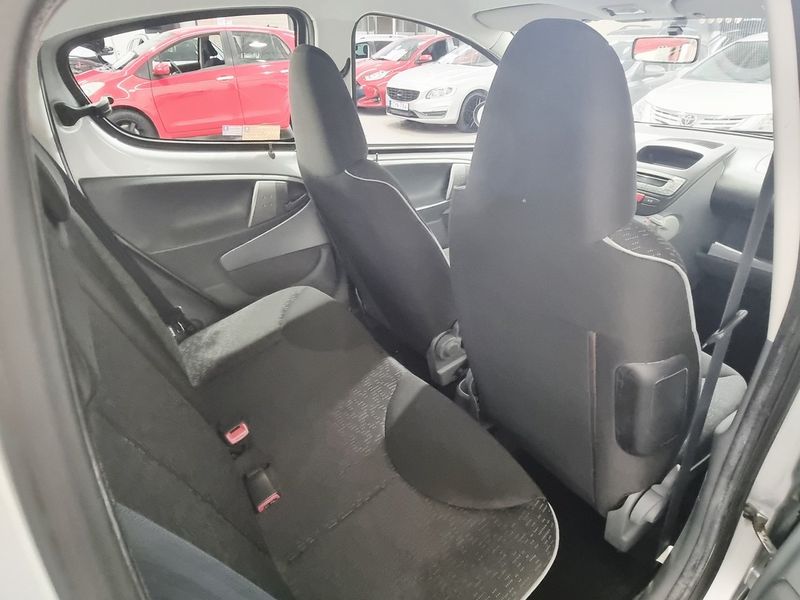 Peugeot 107 bild 21