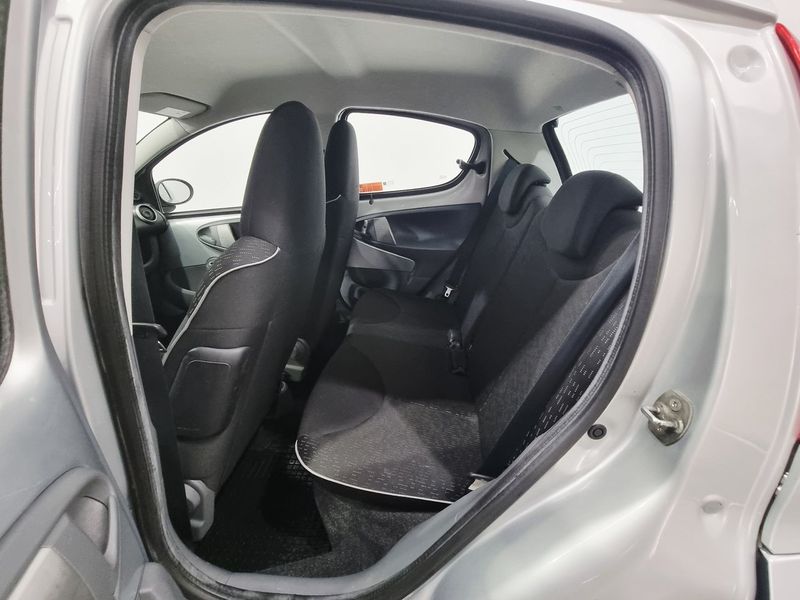 Peugeot 107 bild 9
