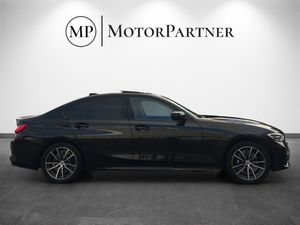 BMW 330 bild 9