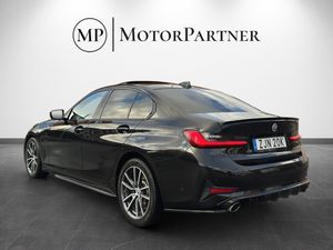 BMW 330 bild 6