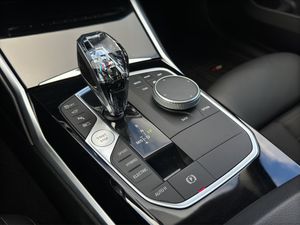 BMW 330 bild 17