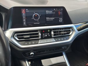 BMW 330 bild 15