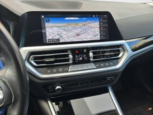 BMW 330 bild 16