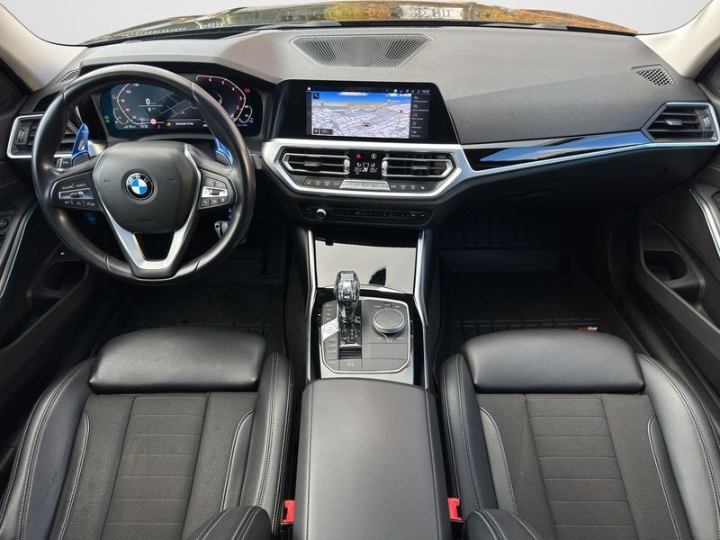 BMW 330 bild 12