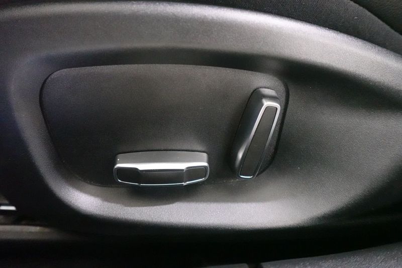 Jaguar XF bild 14