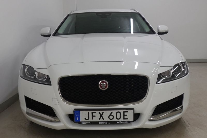 Jaguar XF bild 2
