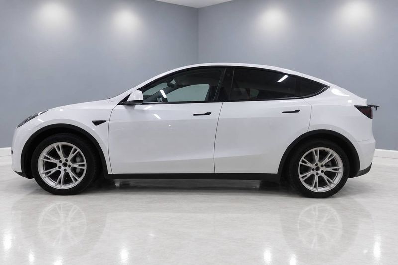 Tesla Model Y bild 3