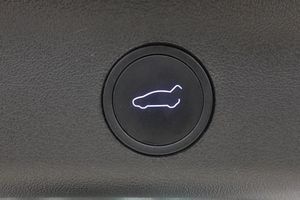 Tesla Model Y bild 18