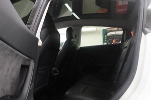 Tesla Model Y bild 5