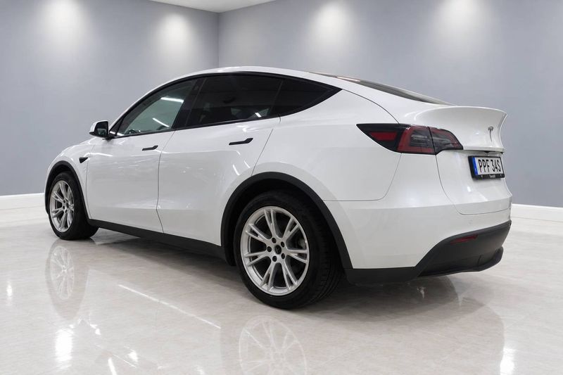 Tesla Model Y bild 20