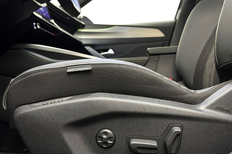 Peugeot 408 bild 13
