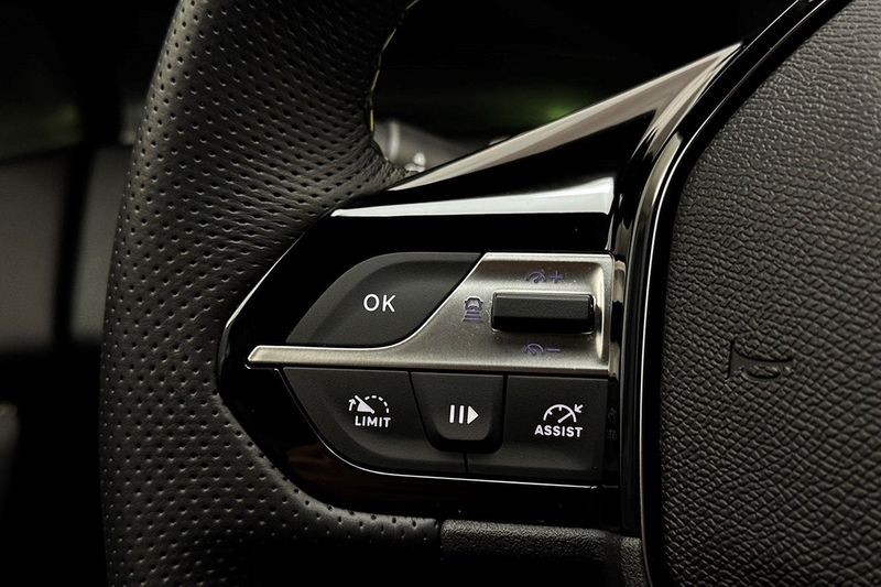 Peugeot 408 bild 20