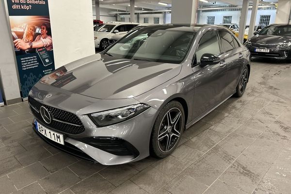 Mercedes A200 Sedan AMG Li Adv Plus/SUPERDEAL 3.95%/CARPLAY/B-KAM - 2023