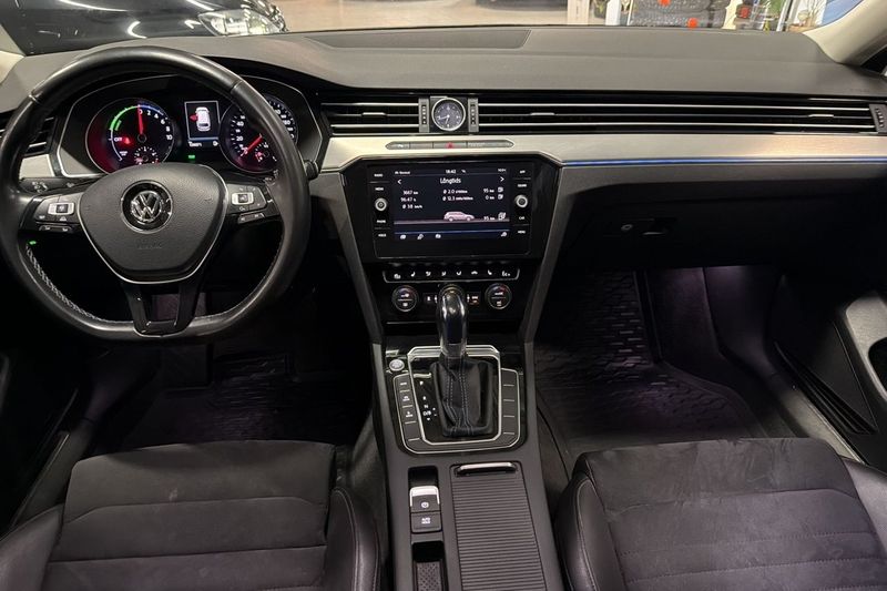Volkswagen Passat bild 11