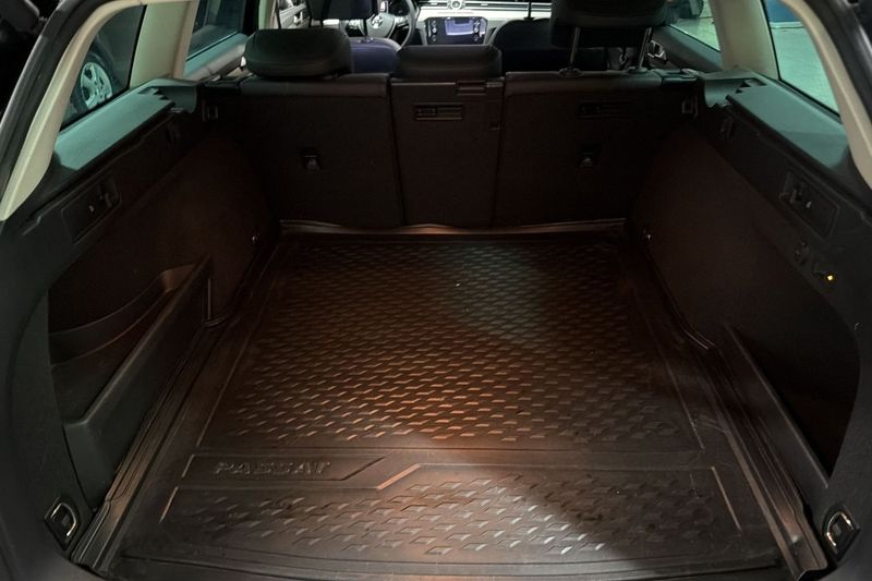 Volkswagen Passat bild 13