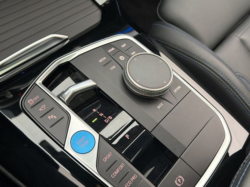 BMW iX3 bild 34