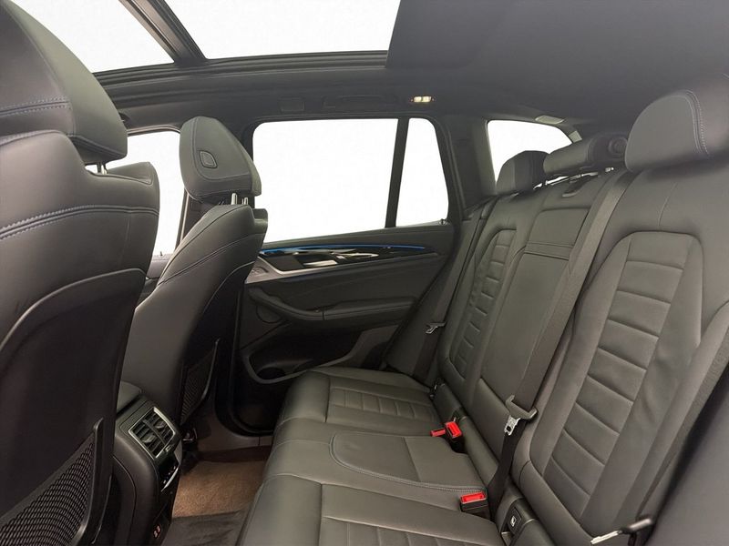 BMW iX3 bild 37