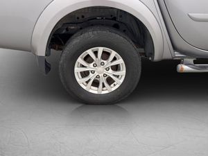 Mitsubishi L200 bild 30