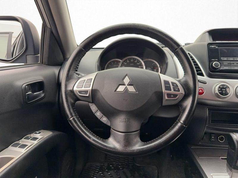 Mitsubishi L200 bild 16