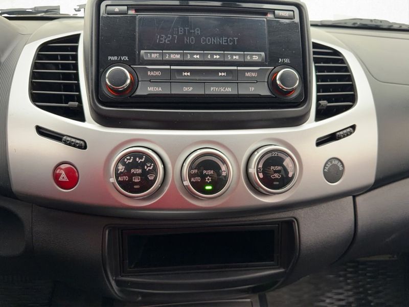 Mitsubishi L200 bild 23