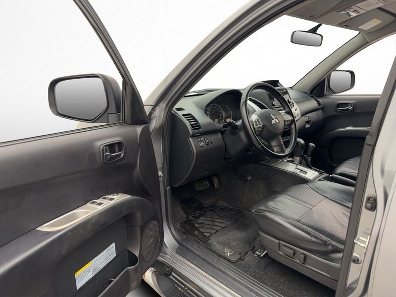 Mitsubishi L200 bild 13