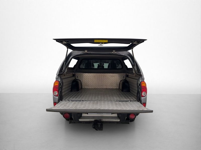Mitsubishi L200 bild 12