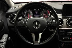 Mercedes GLA200 bild 16