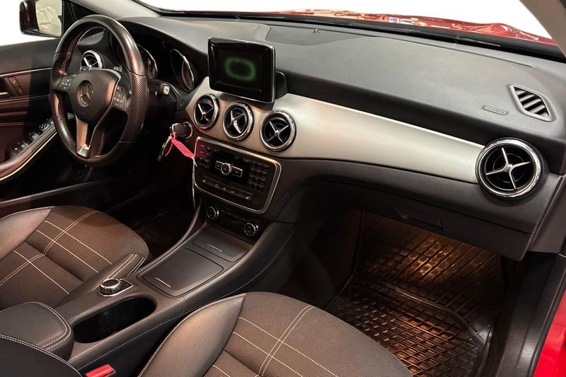Mercedes GLA200 bild 15