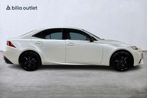 Lexus IS bild 5