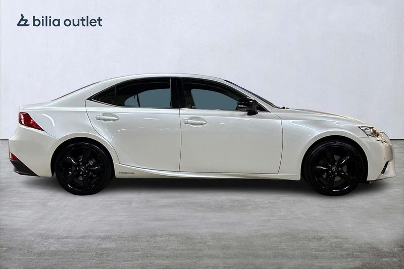 Lexus IS bild 5