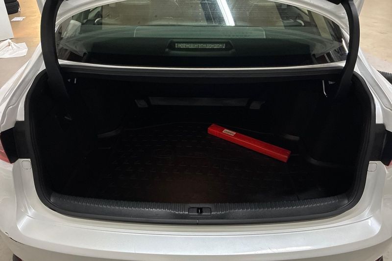 Lexus IS bild 10