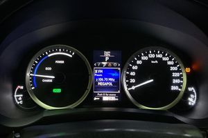 Lexus IS bild 17