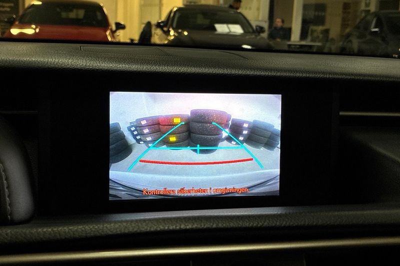 Lexus IS bild 19