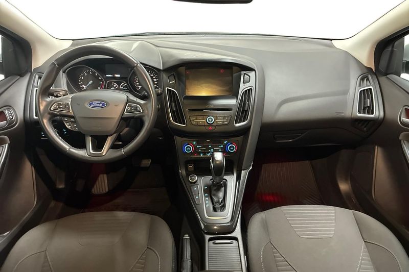 Ford Focus bild 12