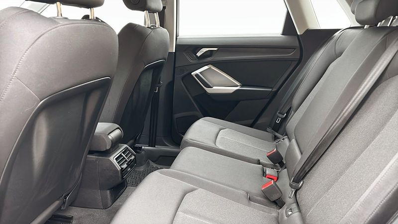 Audi Q3 bild 14