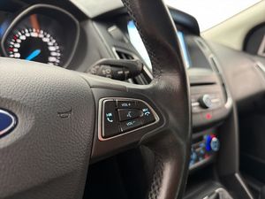 Ford Focus bild 16