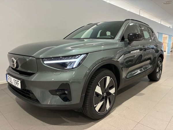 Volvo EX40 Single Motor ExtendedRange Plus SE / Dragkrok - 2026