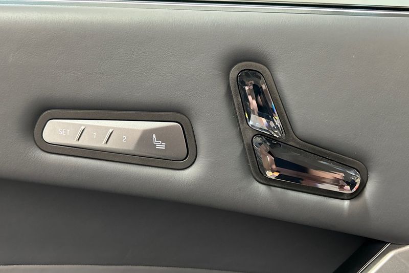 BMW iX bild 22