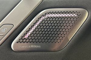 BMW iX bild 20