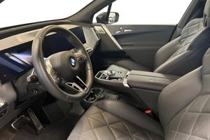 BMW iX bild 12