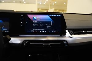 BMW iX2 bild 16