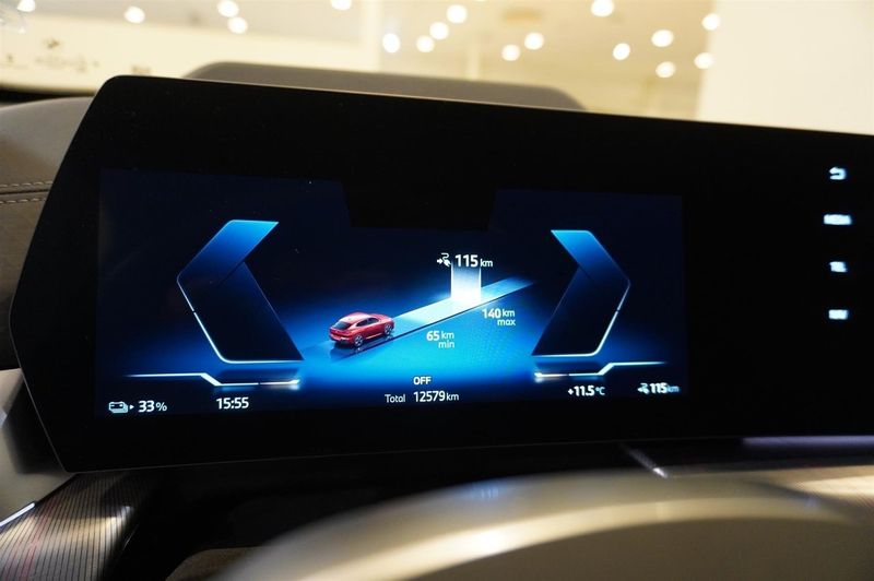 BMW iX2 bild 17