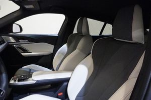 BMW iX2 bild 12